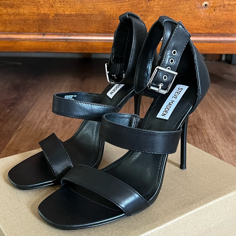 New , Never Worn Black Steve Madden Heels/Sandals